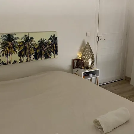 S A 14 Min De La Promenade Des A Pieds Homestay szállás *